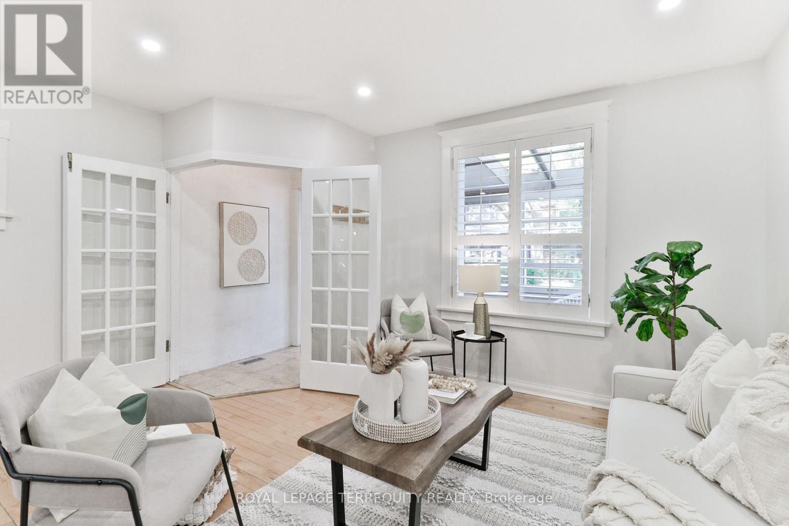 312 Kenilworth Avenue, Toronto (the Beaches), Ontario