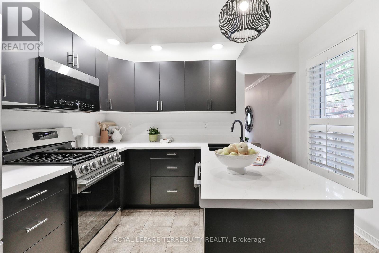 312 Kenilworth Avenue, Toronto (the Beaches), Ontario