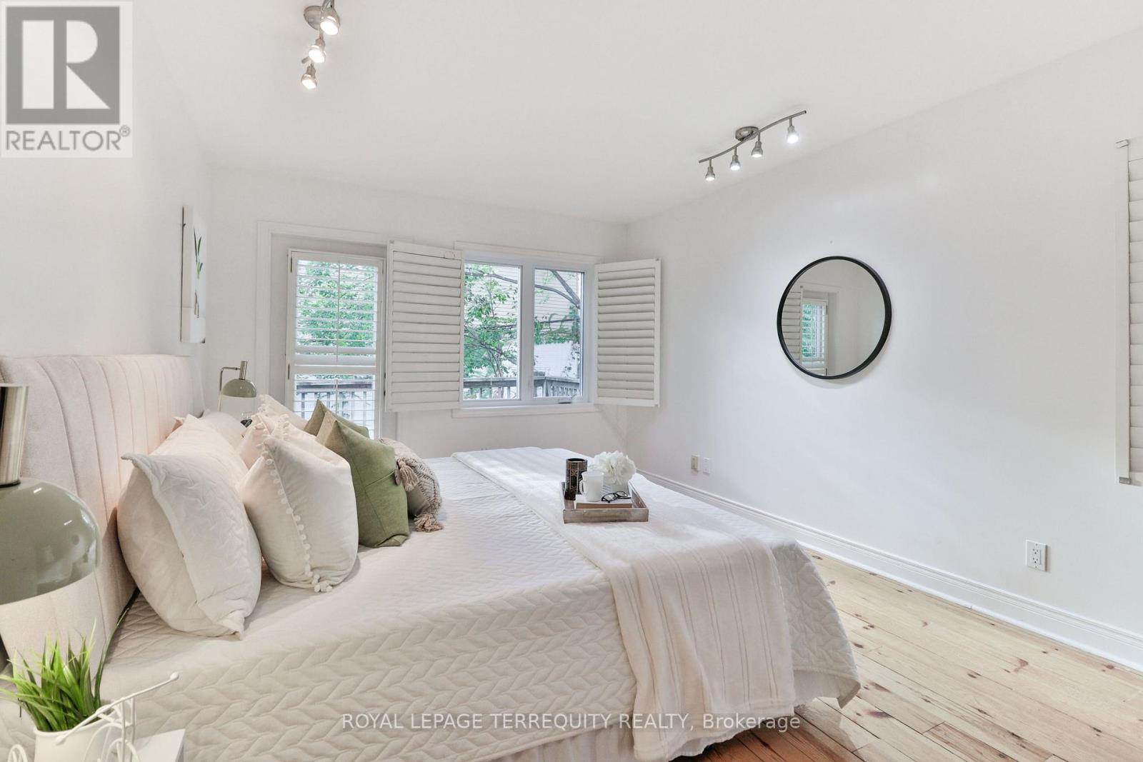 312 Kenilworth Avenue, Toronto (the Beaches), Ontario