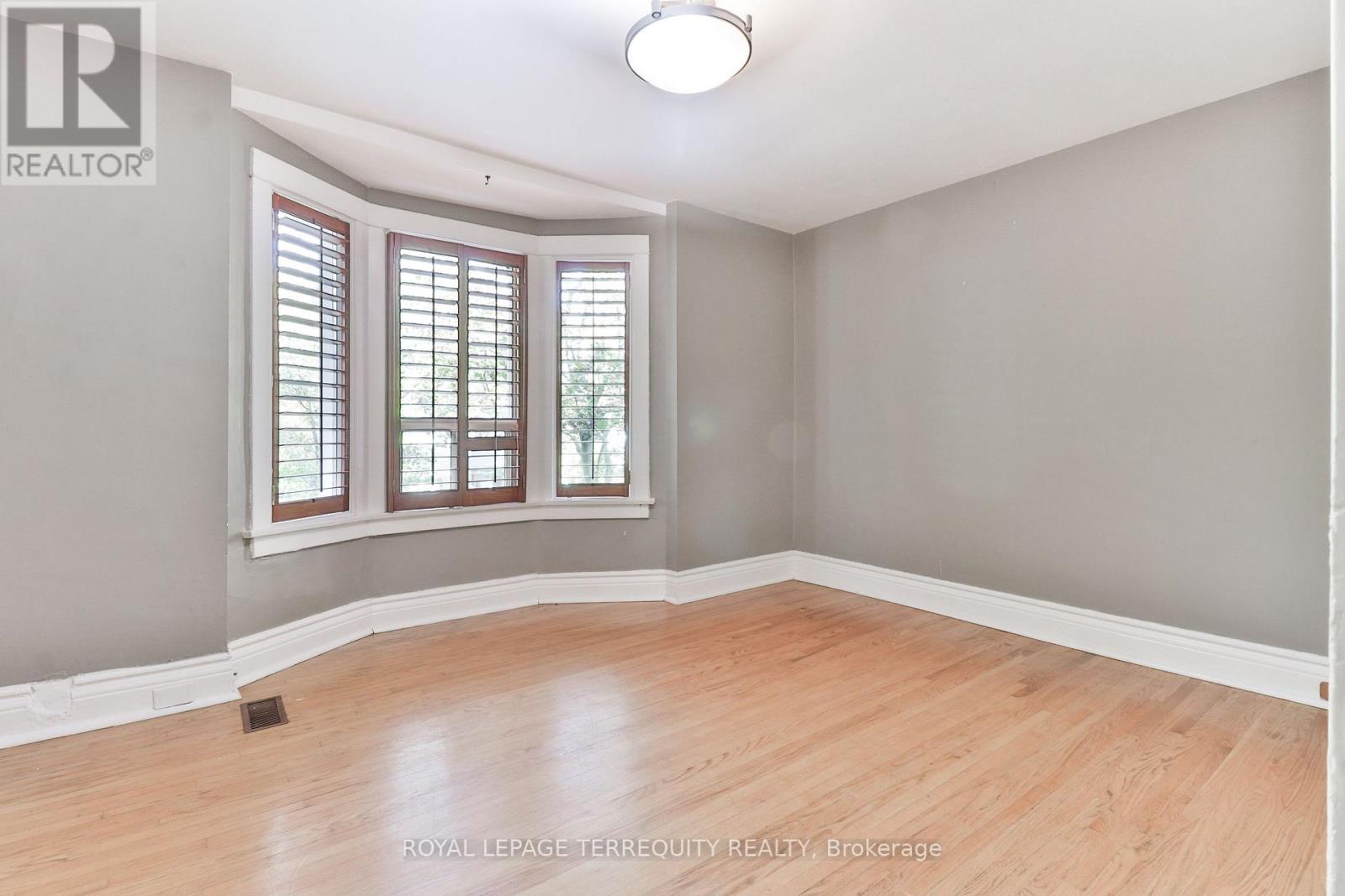 312 Kenilworth Avenue, Toronto (the Beaches), Ontario