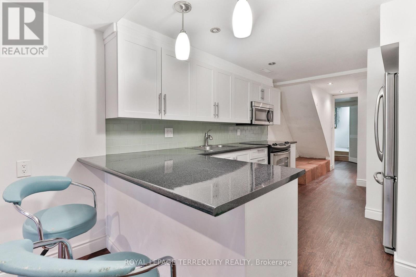 312 Kenilworth Avenue, Toronto (the Beaches), Ontario