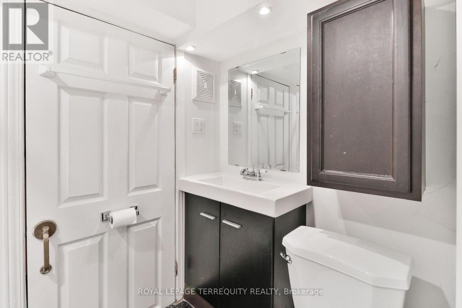 312 Kenilworth Avenue, Toronto (the Beaches), Ontario