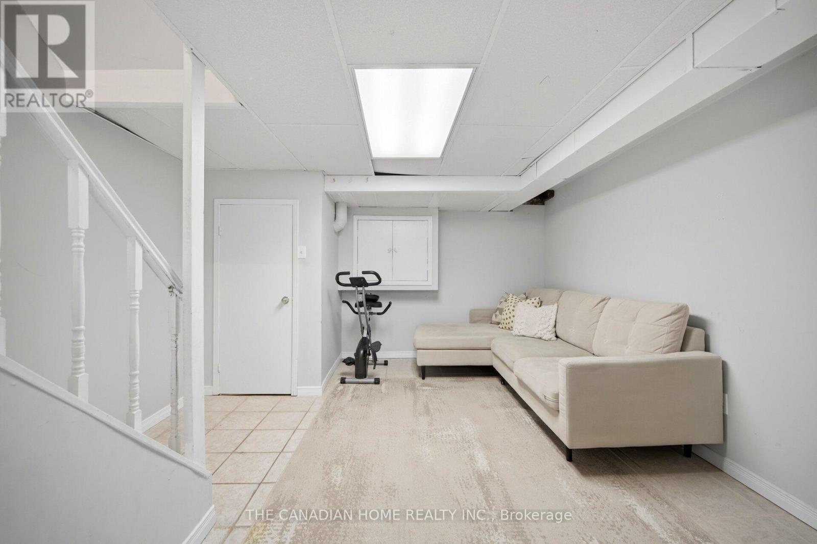 9482 Sheppard Avenue E, Toronto (rouge), Ontario
