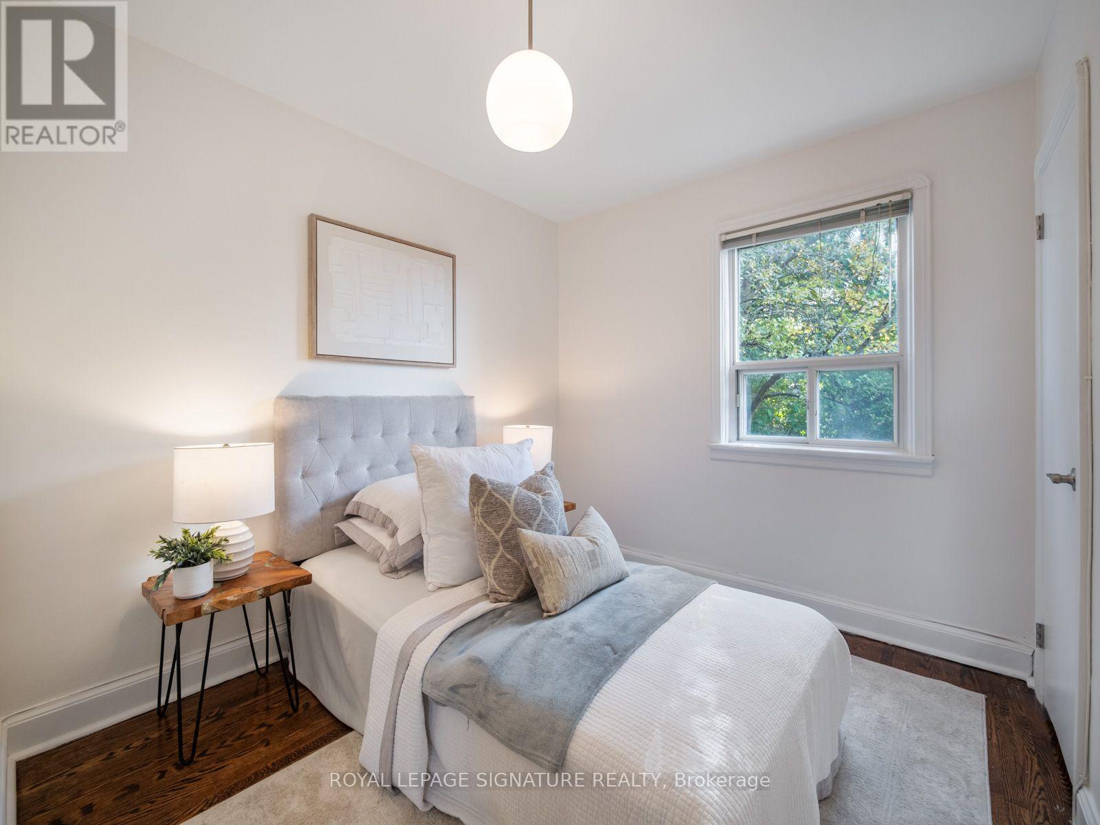 57 Yardley Avenue, Toronto (o'connor-parkview), Ontario