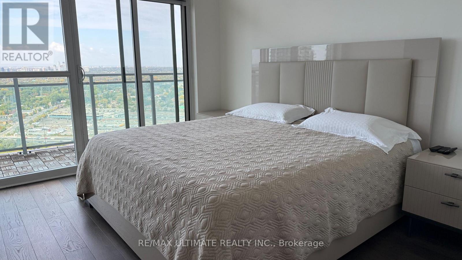 3901 - 33 Shore Breeze Drive, Toronto (mimico), Ontario