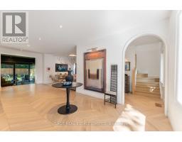6 WESTROSE AVENUE