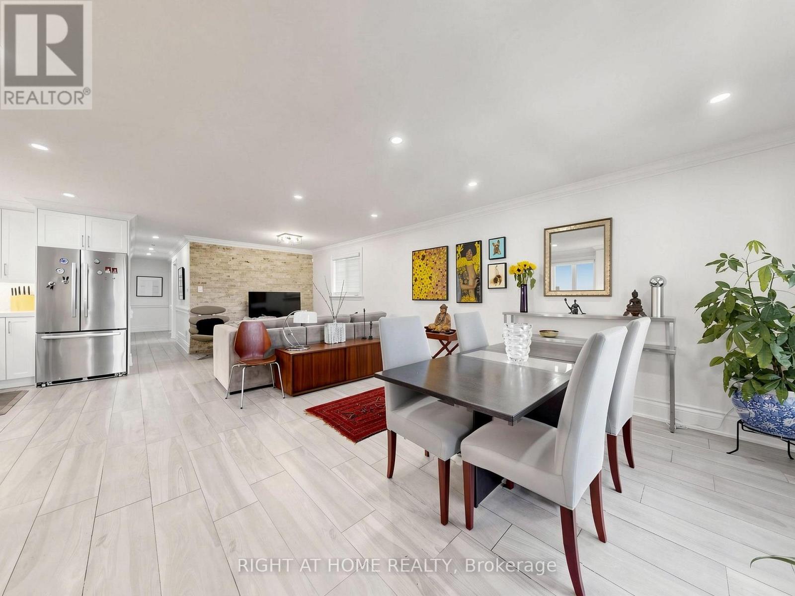 497 Northcliffe Boulevard, Toronto (oakwood Village), Ontario