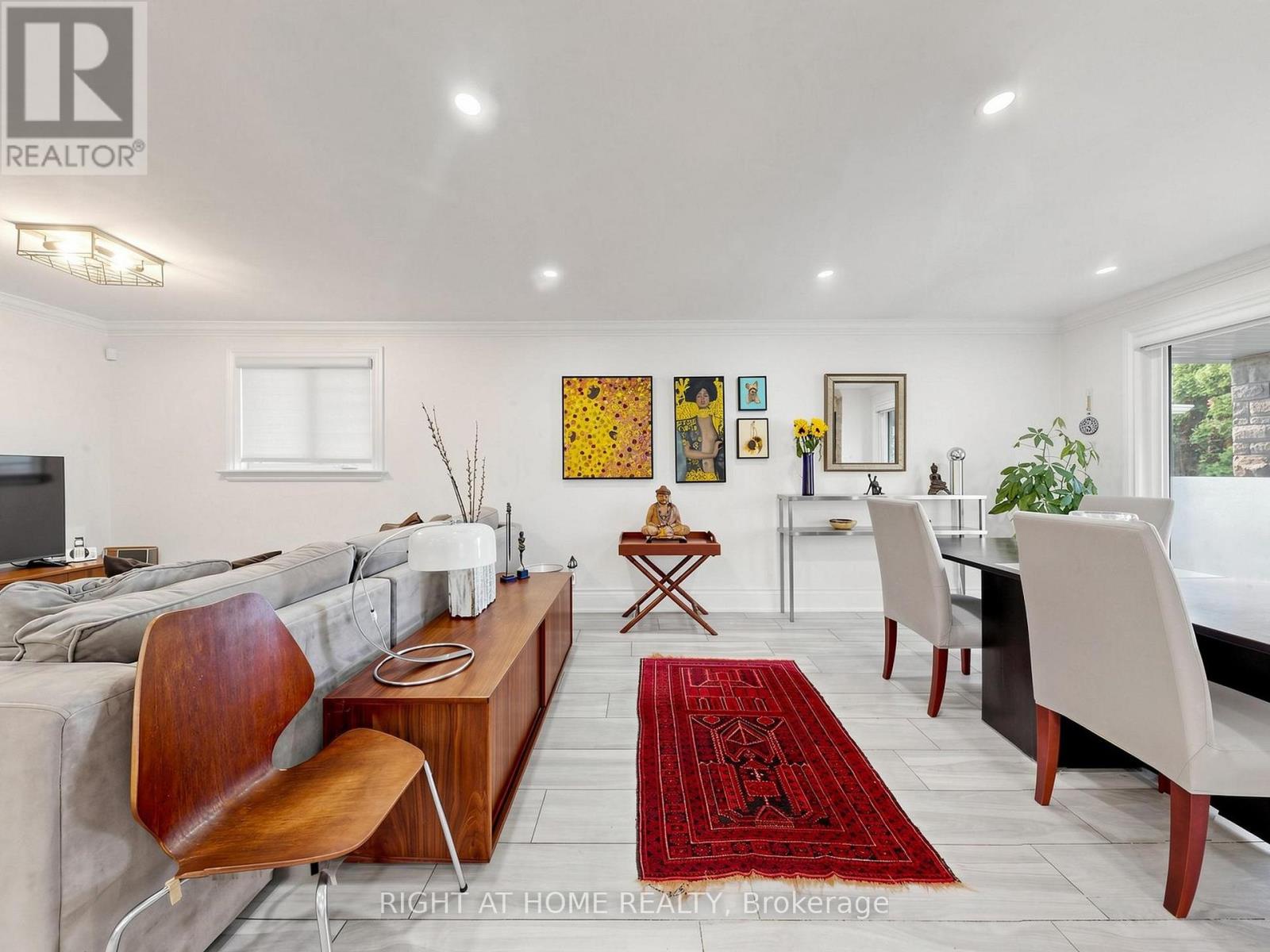 497 Northcliffe Boulevard, Toronto (oakwood Village), Ontario