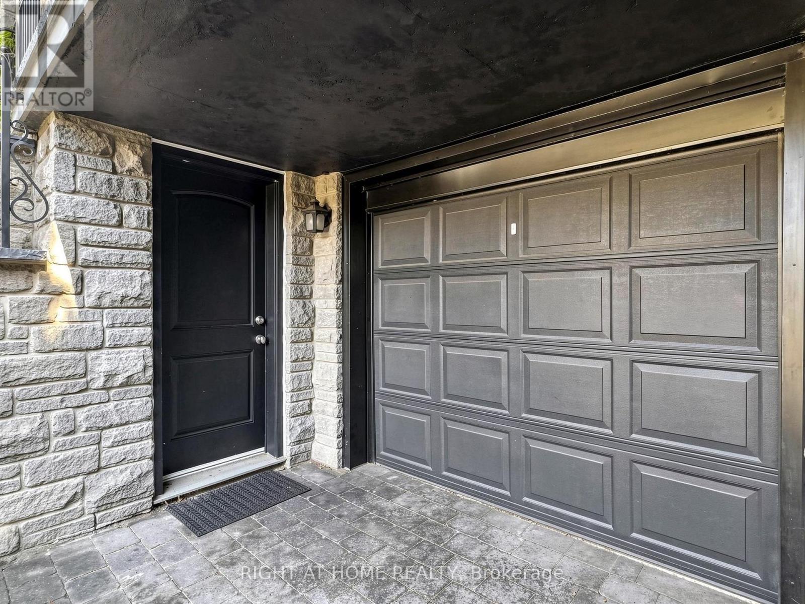 497 Northcliffe Boulevard, Toronto (oakwood Village), Ontario