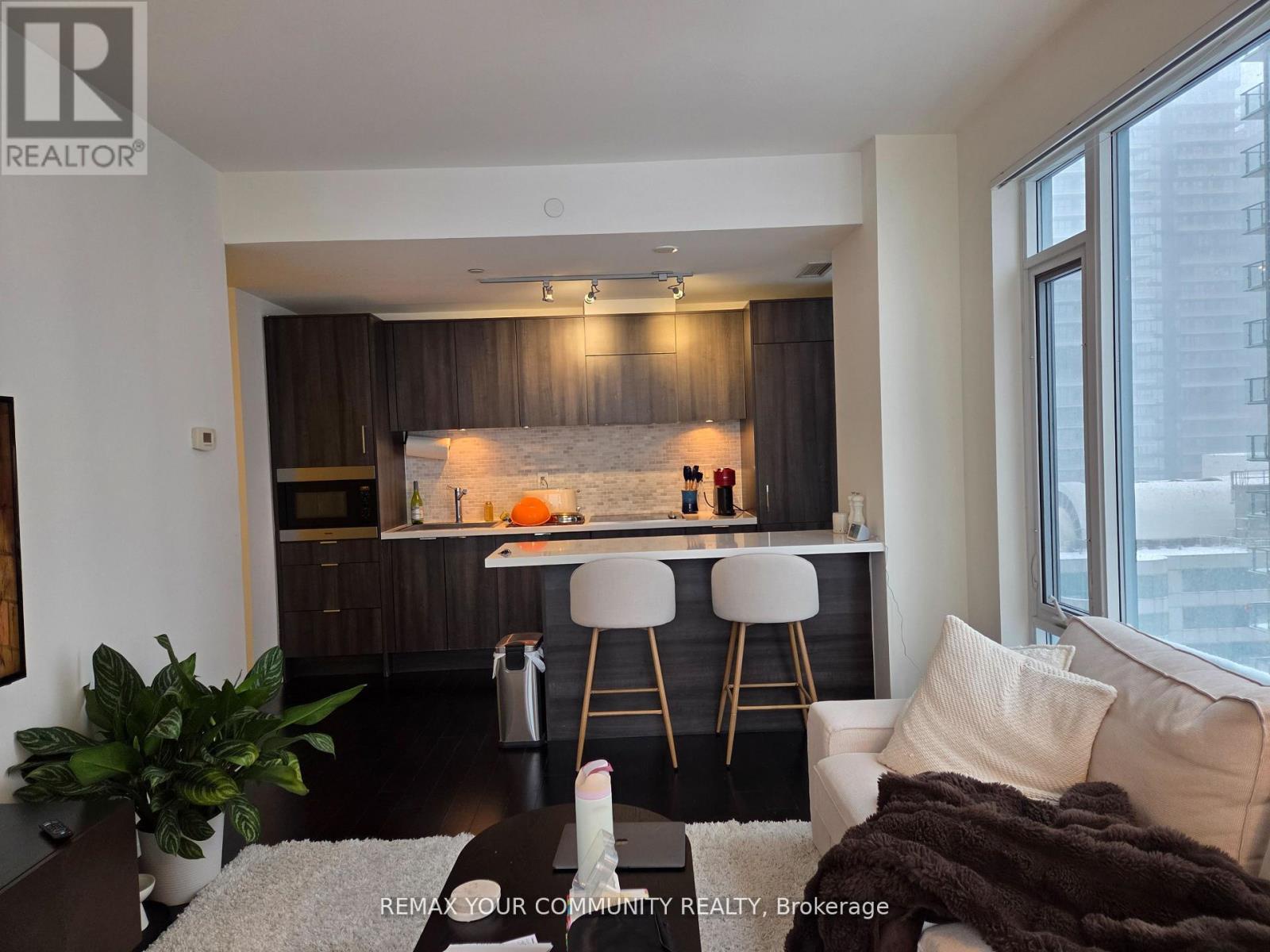 2302 - 21 Widmer Street, Toronto (waterfront Communities), Ontario