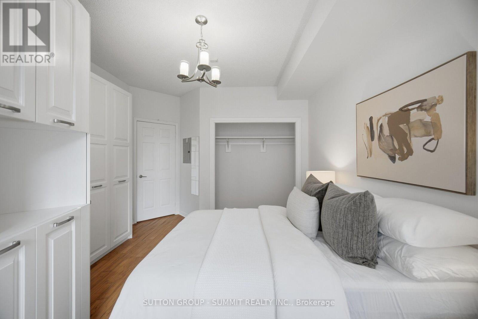 205 - 455 Rosewell Avenue, Toronto (lawrence Park South), Ontario