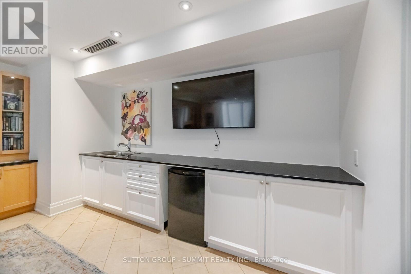205 - 455 Rosewell Avenue, Toronto (lawrence Park South), Ontario