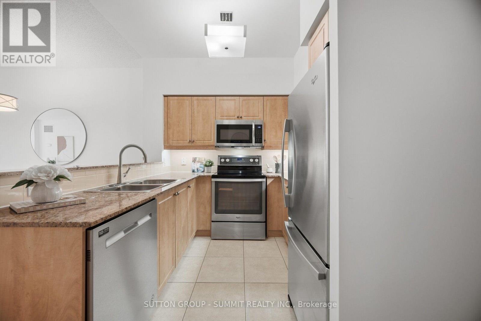 205 - 455 Rosewell Avenue, Toronto (lawrence Park South), Ontario
