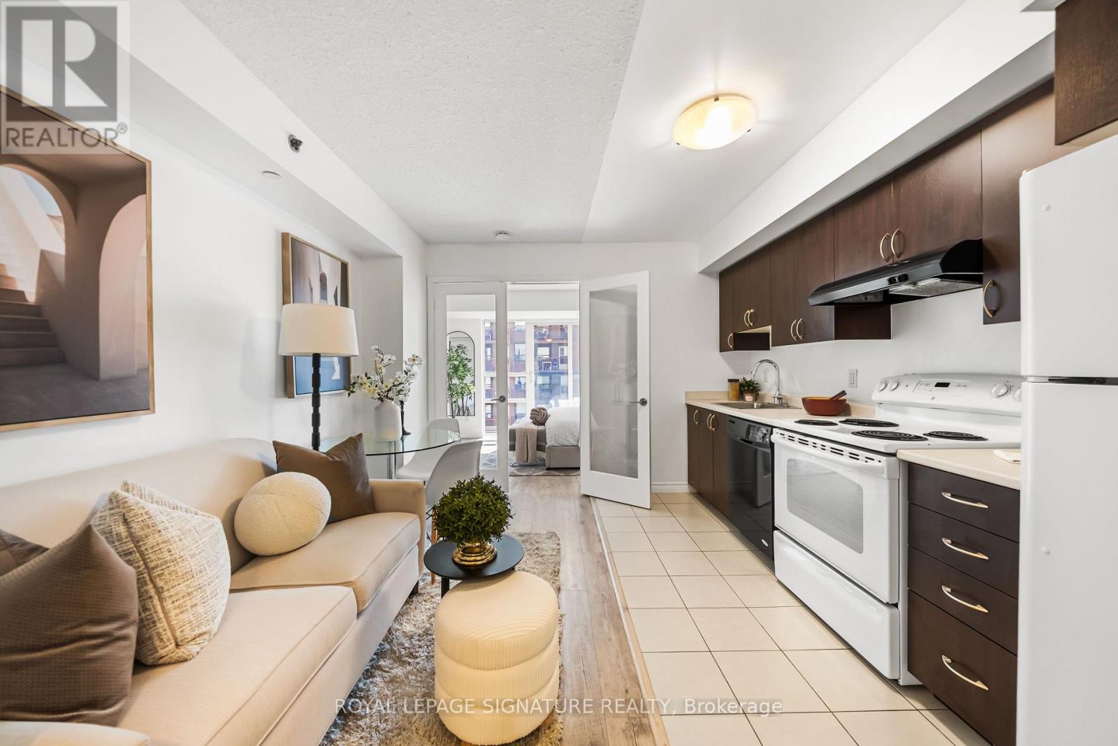 721 - 35 Saranac Boulevard, Toronto (englemount-lawrence), Ontario