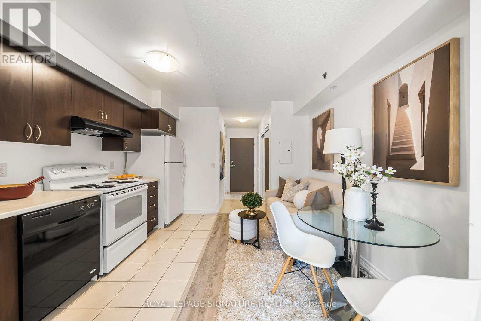 721 - 35 Saranac Boulevard, Toronto (englemount-lawrence), Ontario