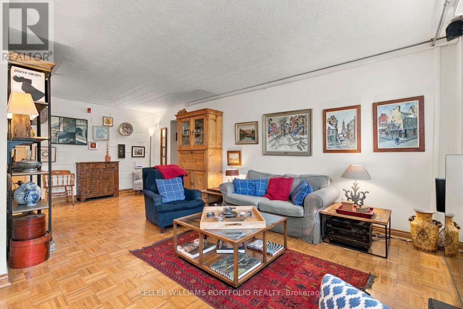 108 - 100 Coe Hill Drive, Toronto (high Park-swansea), Ontario