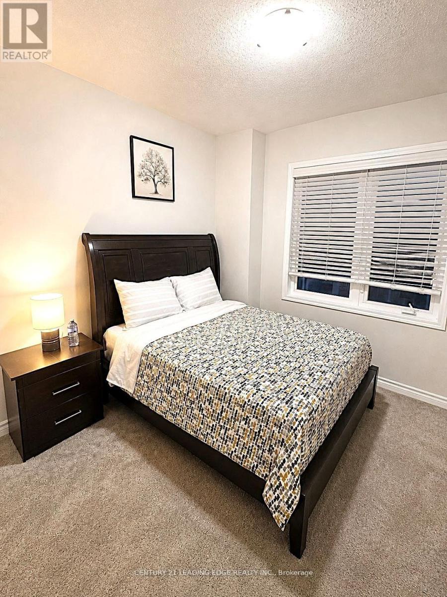 5 Fusilier Drive, Toronto (clairlea-birchmount), Ontario