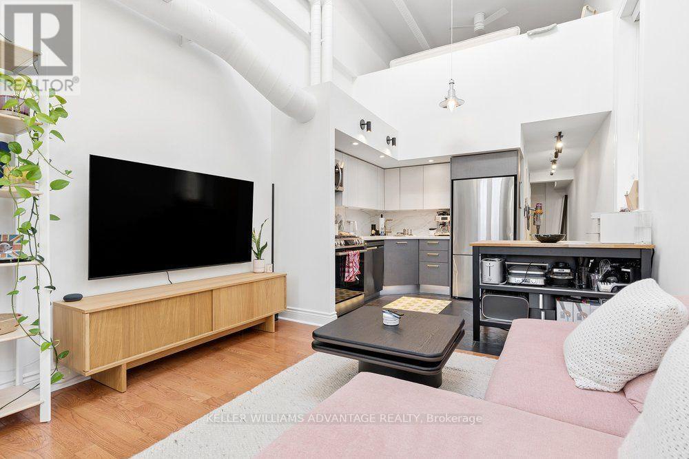 201 - 394 Euclid Avenue, Toronto (palmerston-little Italy), Ontario