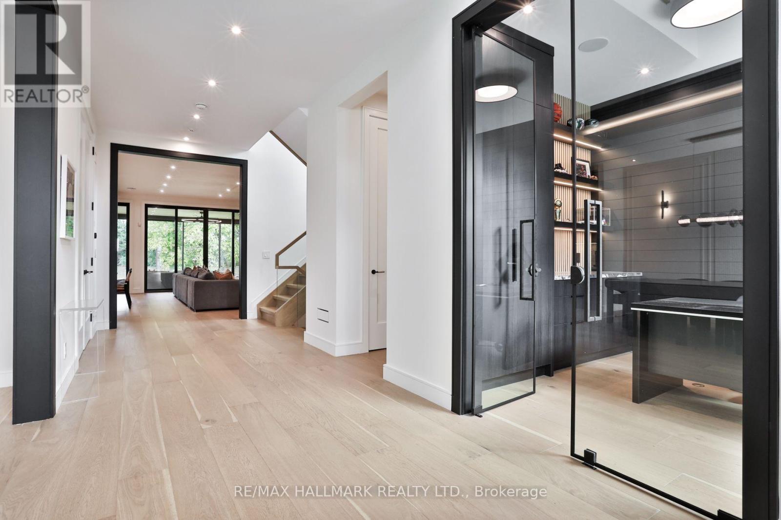 14 Risa Boulevard, Toronto (yorkdale-glen Park), Ontario