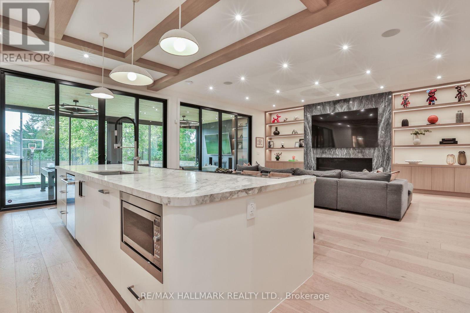 14 Risa Boulevard, Toronto (yorkdale-glen Park), Ontario
