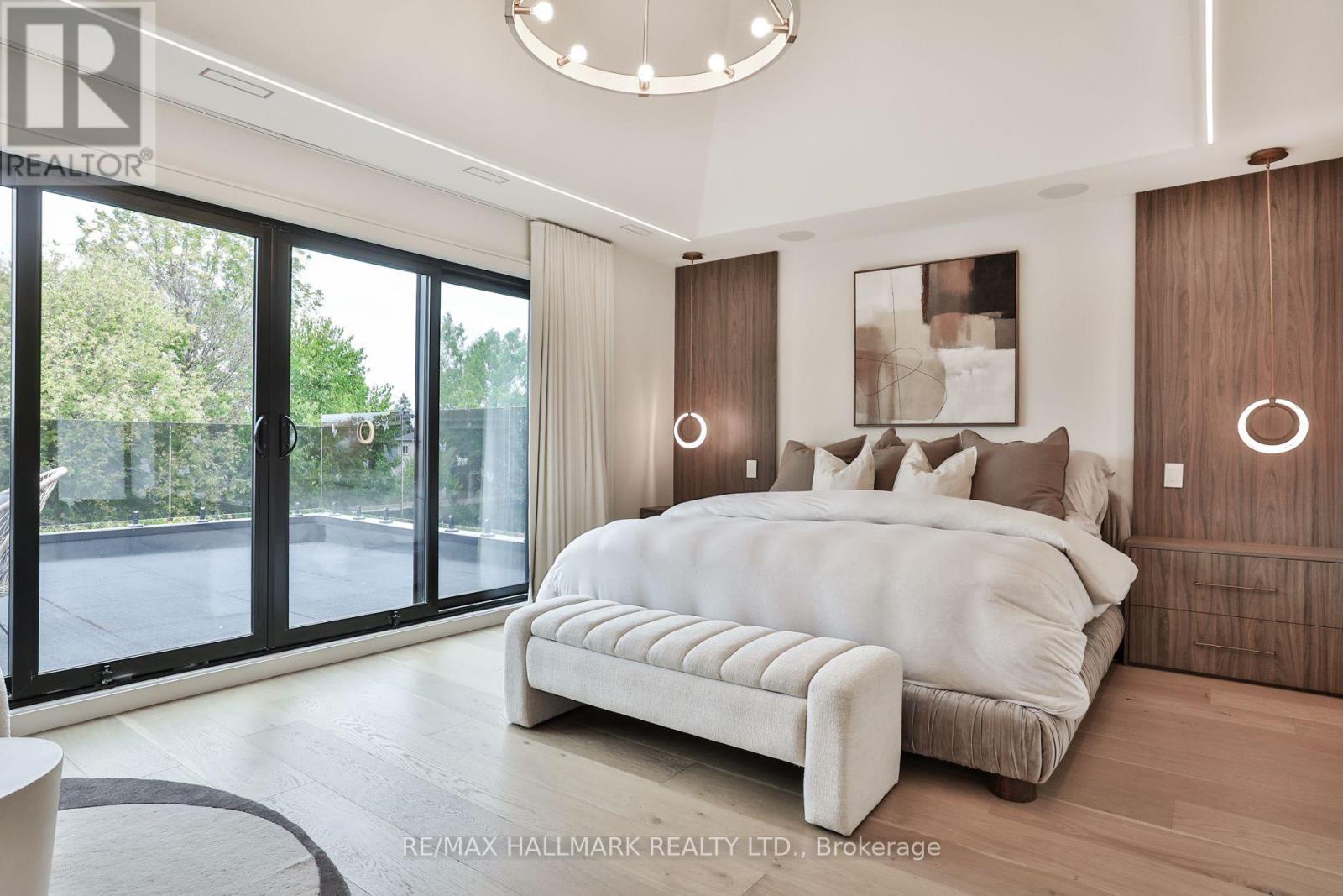14 Risa Boulevard, Toronto (yorkdale-glen Park), Ontario