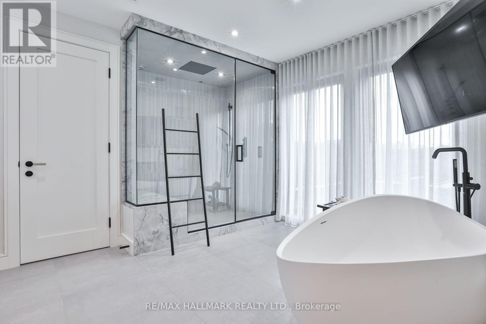 14 Risa Boulevard, Toronto (yorkdale-glen Park), Ontario