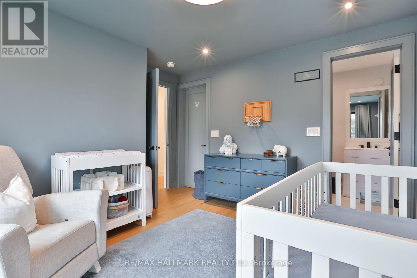 14 Risa Boulevard, Toronto (yorkdale-glen Park), Ontario