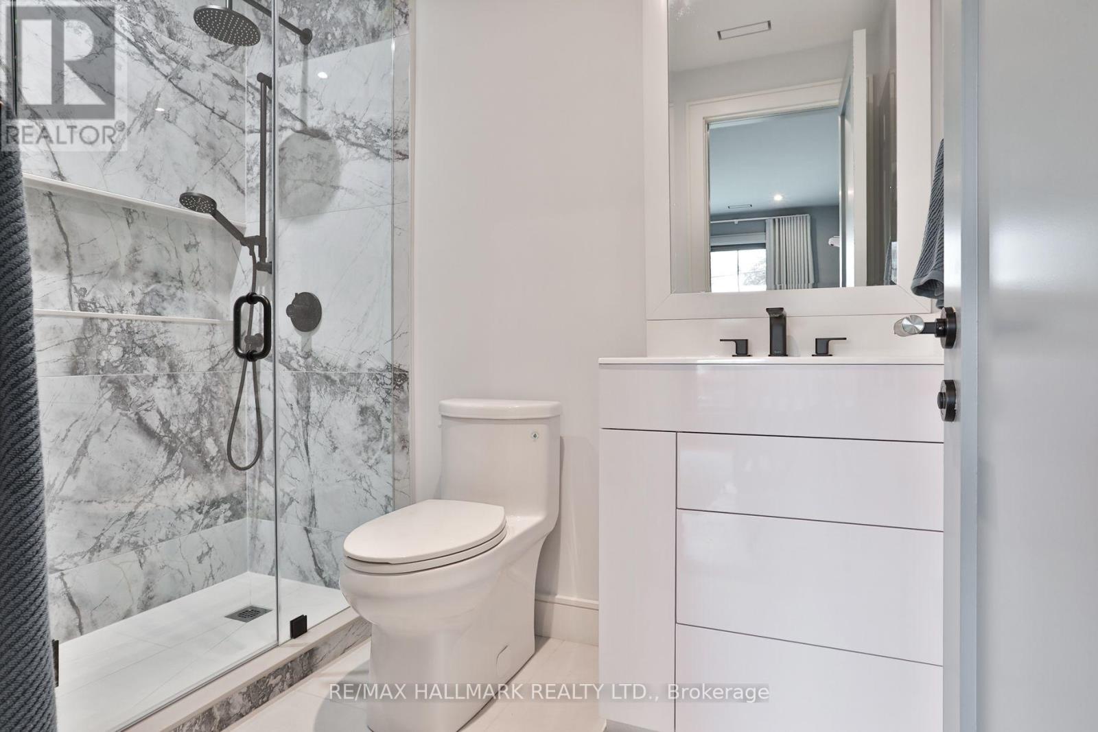 14 Risa Boulevard, Toronto (yorkdale-glen Park), Ontario