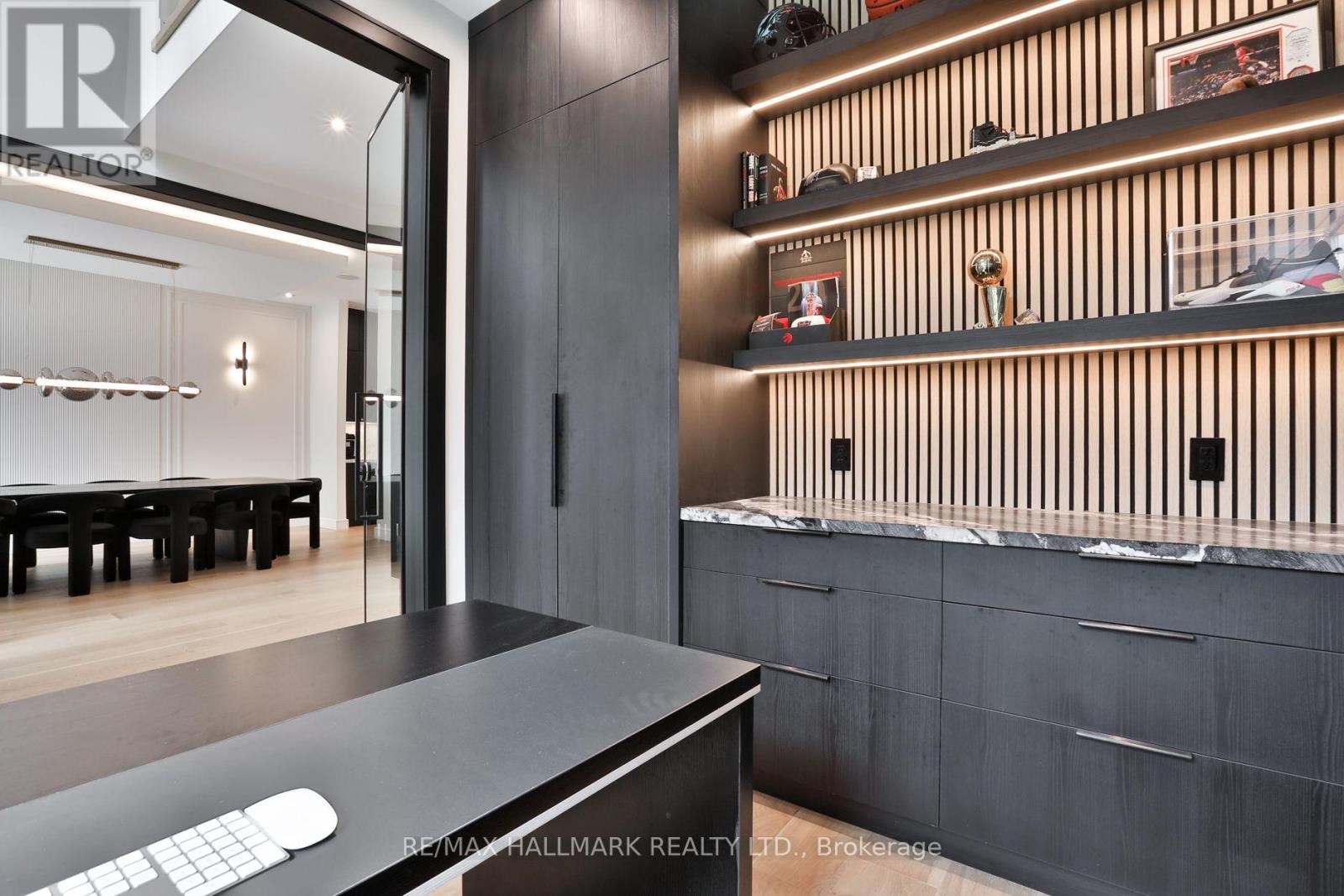 14 Risa Boulevard, Toronto (yorkdale-glen Park), Ontario
