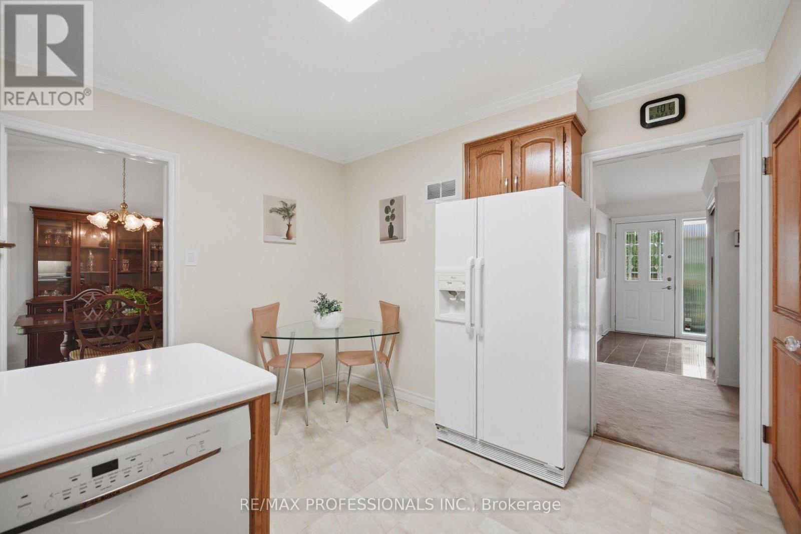 9 Humber Ridge Drive, Toronto (stonegate-queensway), Ontario