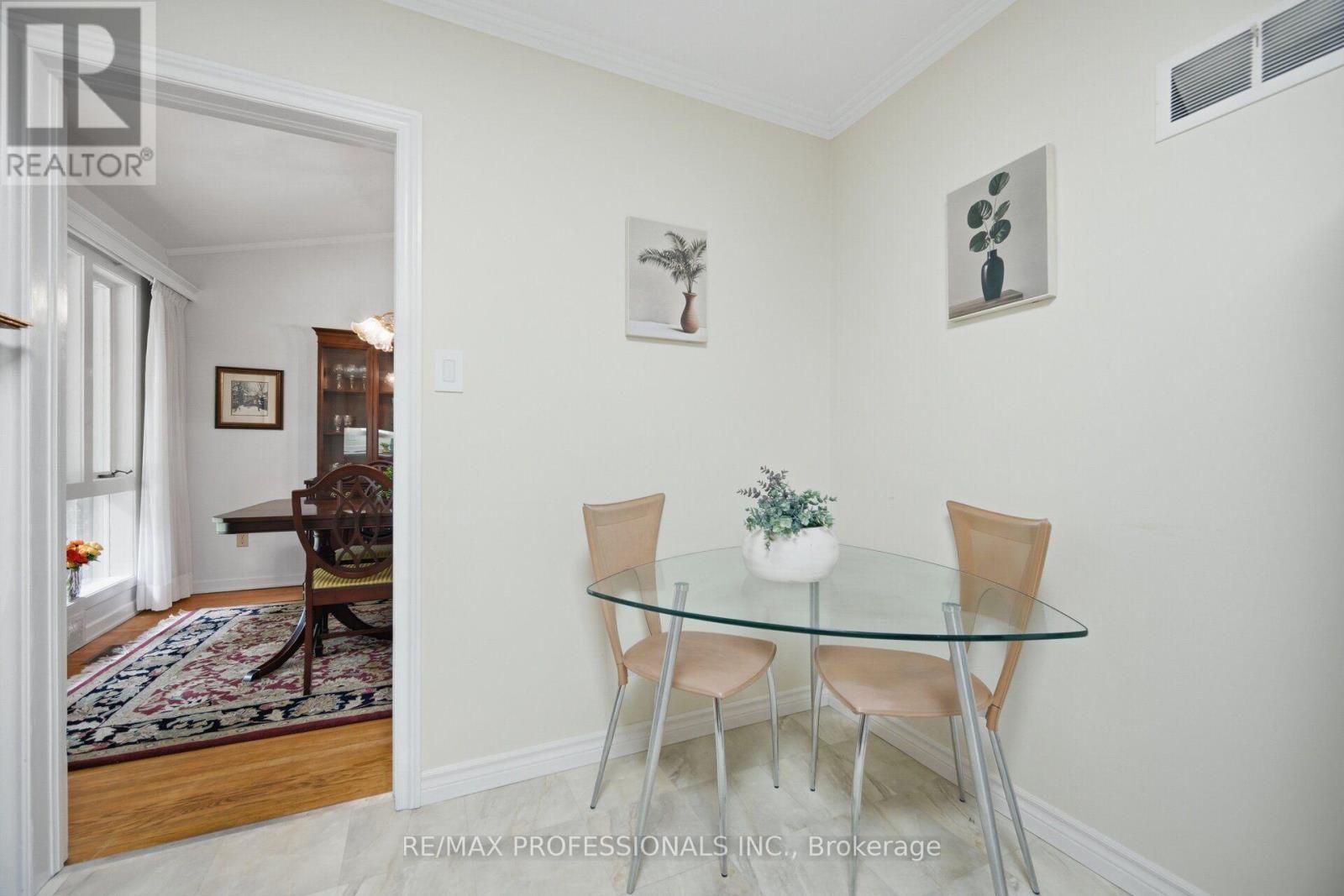 9 Humber Ridge Drive, Toronto (stonegate-queensway), Ontario