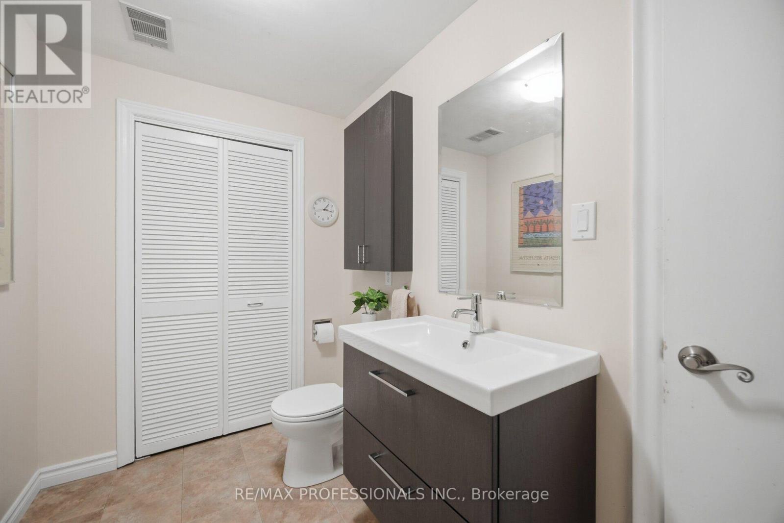 9 Humber Ridge Drive, Toronto (stonegate-queensway), Ontario