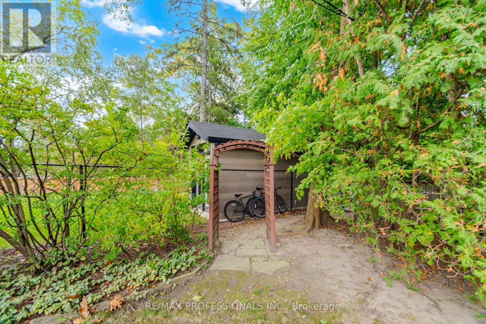 9 Humber Ridge Drive, Toronto (stonegate-queensway), Ontario