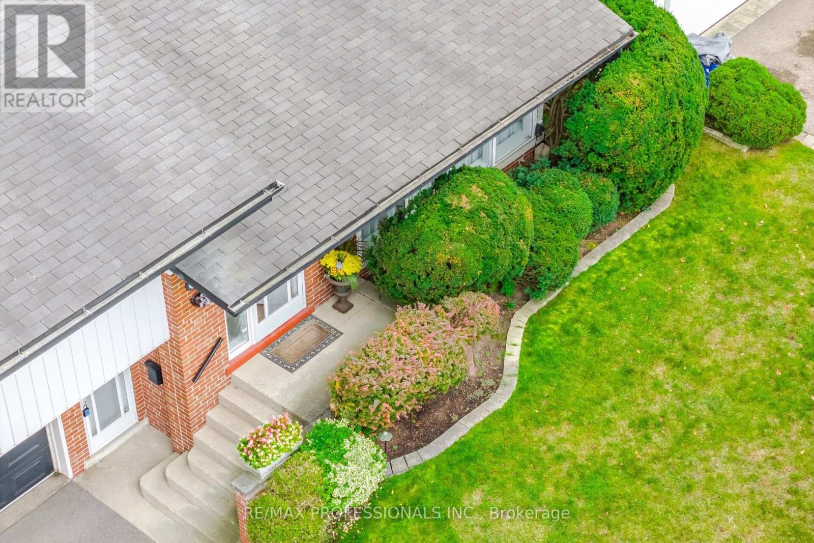 9 Humber Ridge Drive, Toronto (stonegate-queensway), Ontario