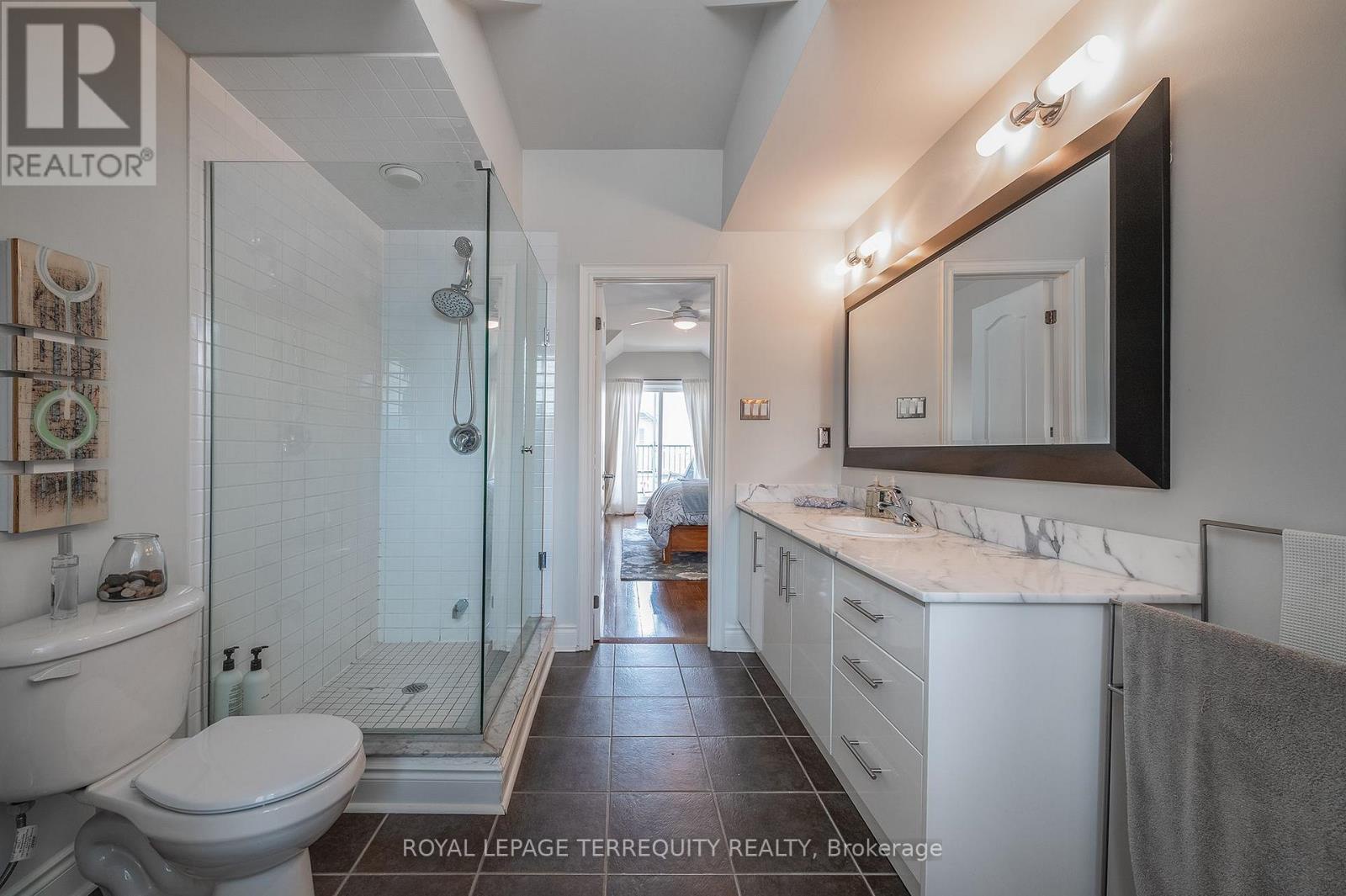 9 - 265 Van Dusen Boulevard, Toronto (islington-city Centre West), Ontario