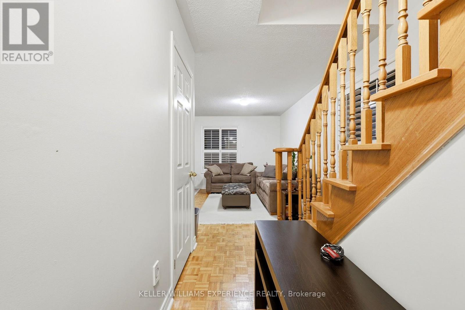 13 Katrina Court, Toronto (rustic), Ontario