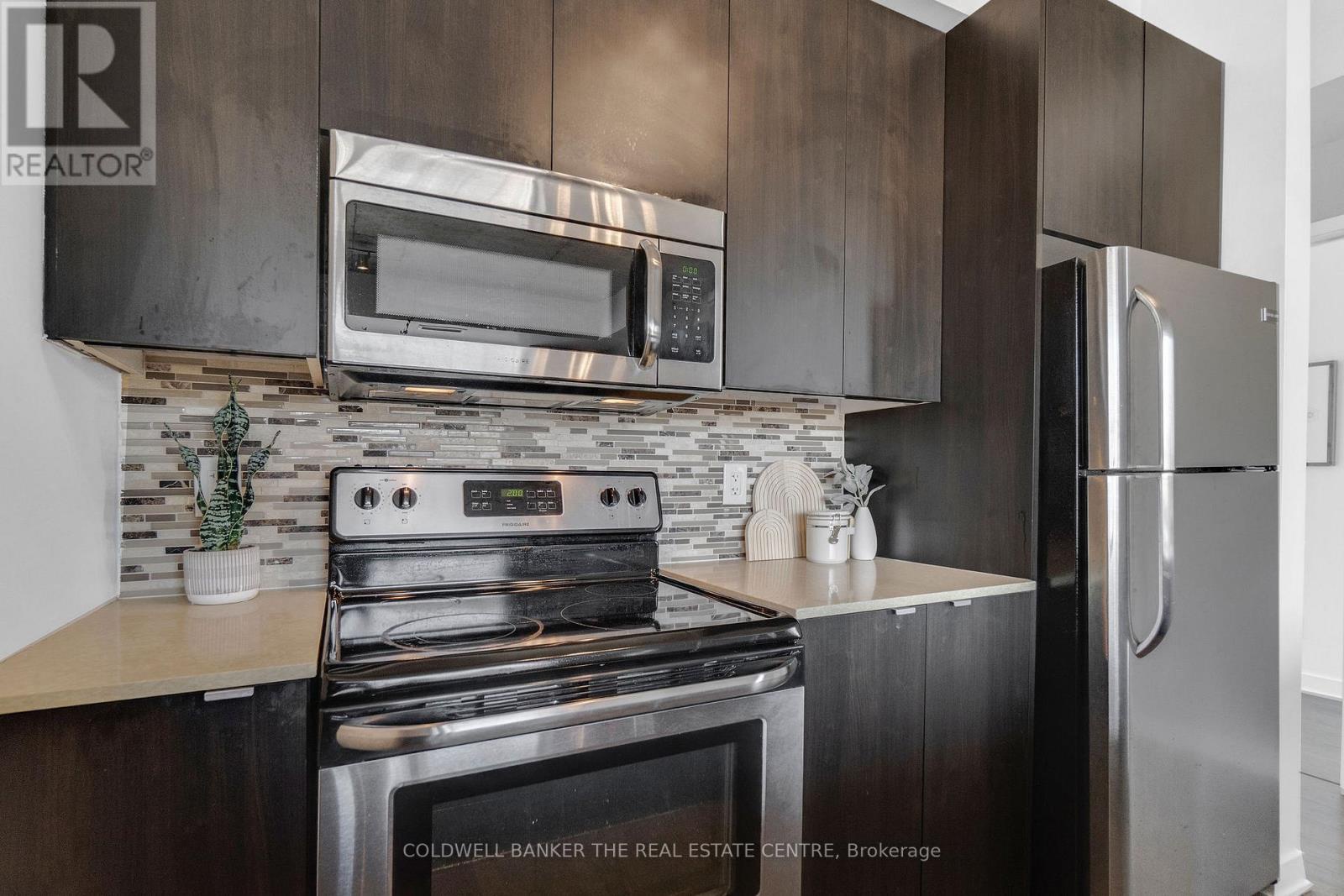 802 - 400 Wellington Street W, Toronto (waterfront Communities), Ontario