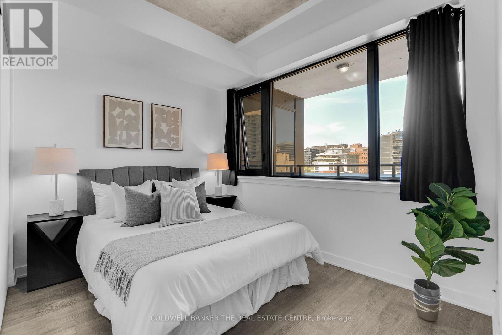802 - 400 Wellington Street W, Toronto (waterfront Communities), Ontario