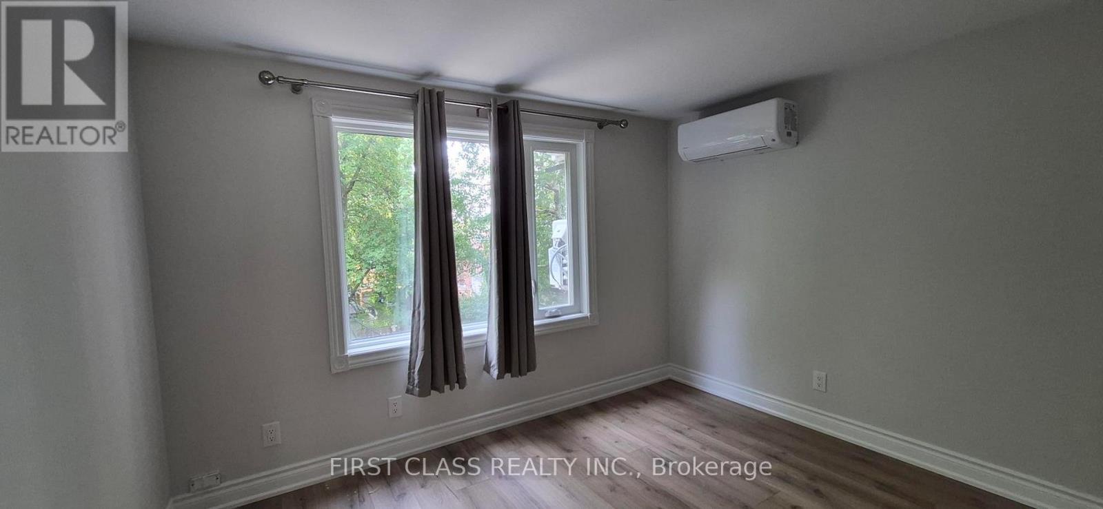 301 Rhodes Avenue, Toronto (greenwood-coxwell), Ontario