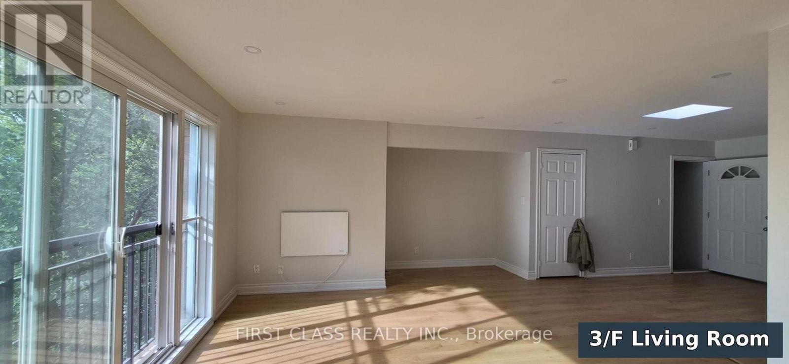 301 Rhodes Avenue, Toronto (greenwood-coxwell), Ontario