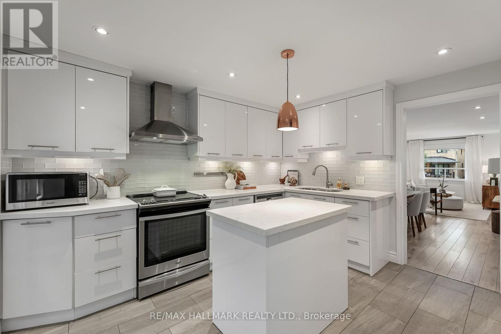 25 Northview Avenue, Toronto (birchcliffe-cliffside), Ontario