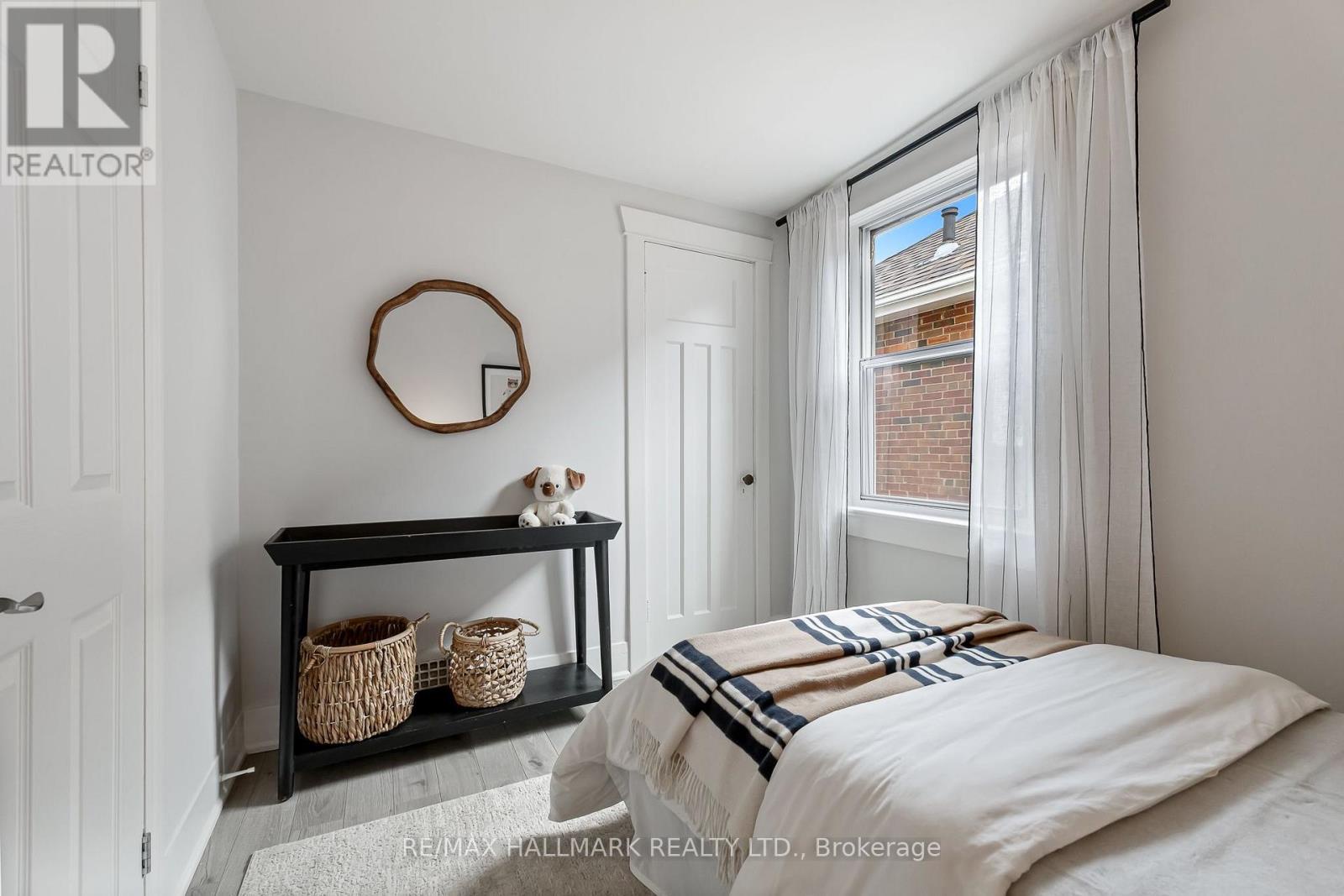 25 Northview Avenue, Toronto (birchcliffe-cliffside), Ontario