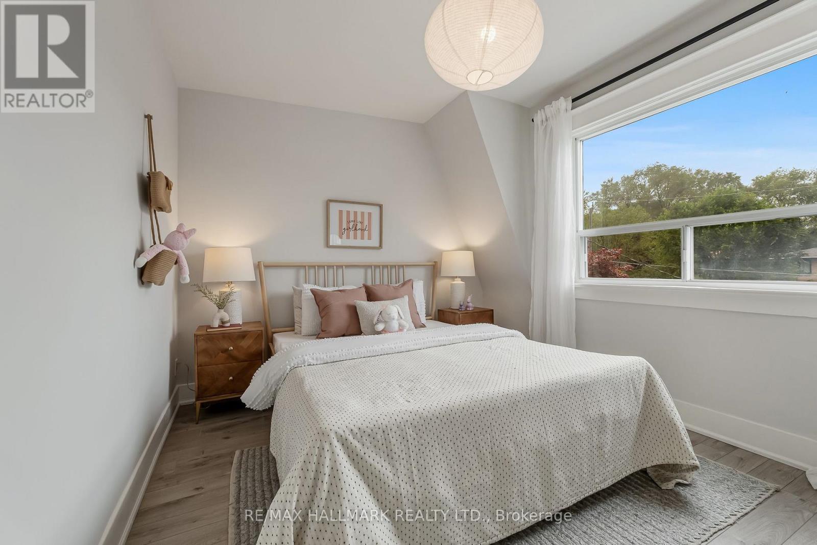 25 Northview Avenue, Toronto (birchcliffe-cliffside), Ontario