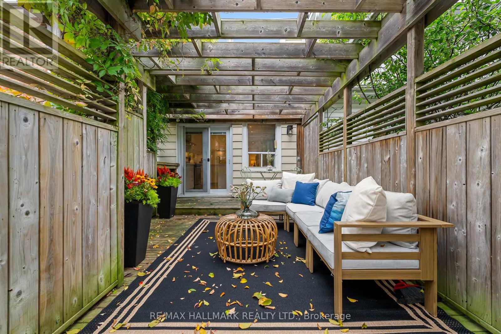 25 Northview Avenue, Toronto (birchcliffe-cliffside), Ontario