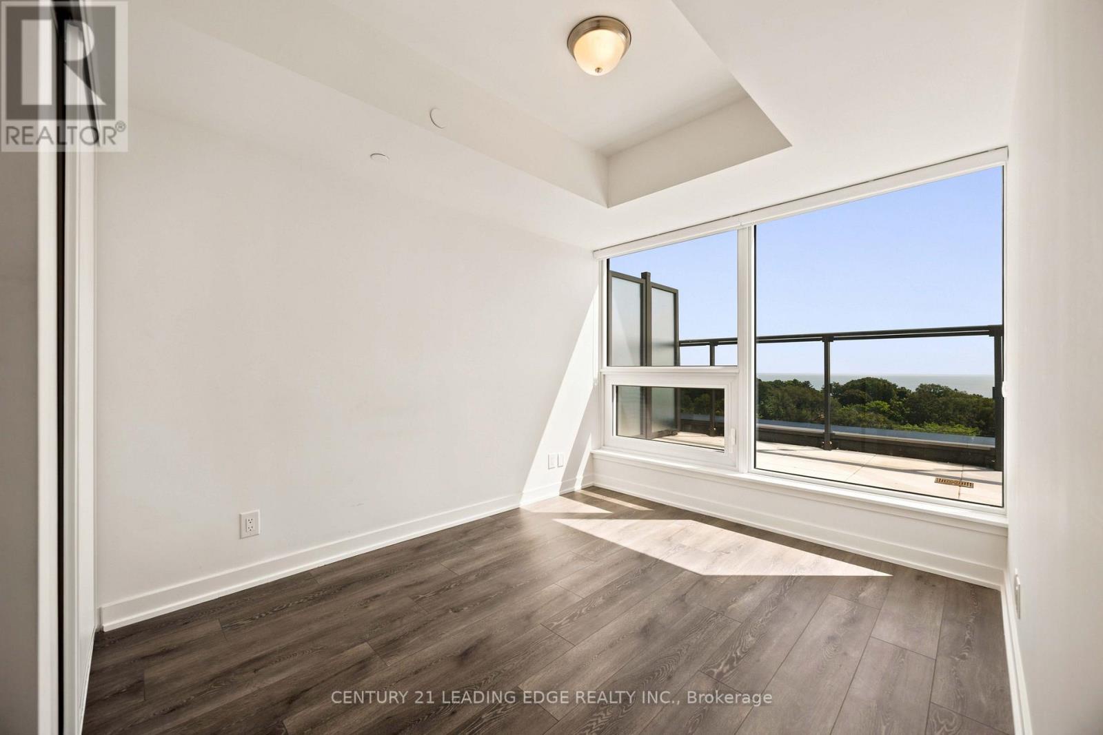 812 - 2 Manderley Drive, Toronto (birchcliffe-cliffside), Ontario