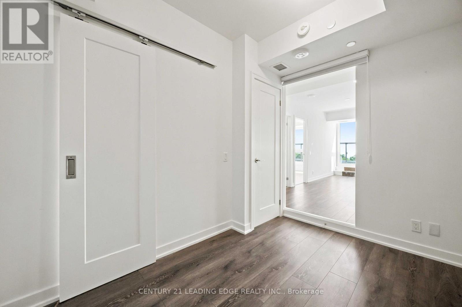 812 - 2 Manderley Drive, Toronto (birchcliffe-cliffside), Ontario