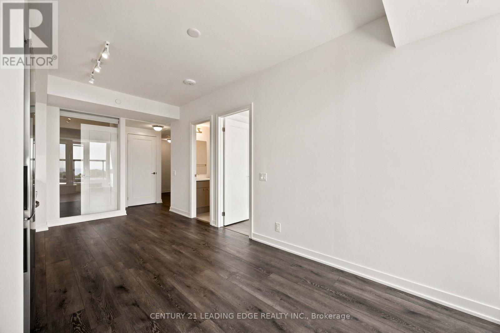 812 - 2 Manderley Drive, Toronto (birchcliffe-cliffside), Ontario