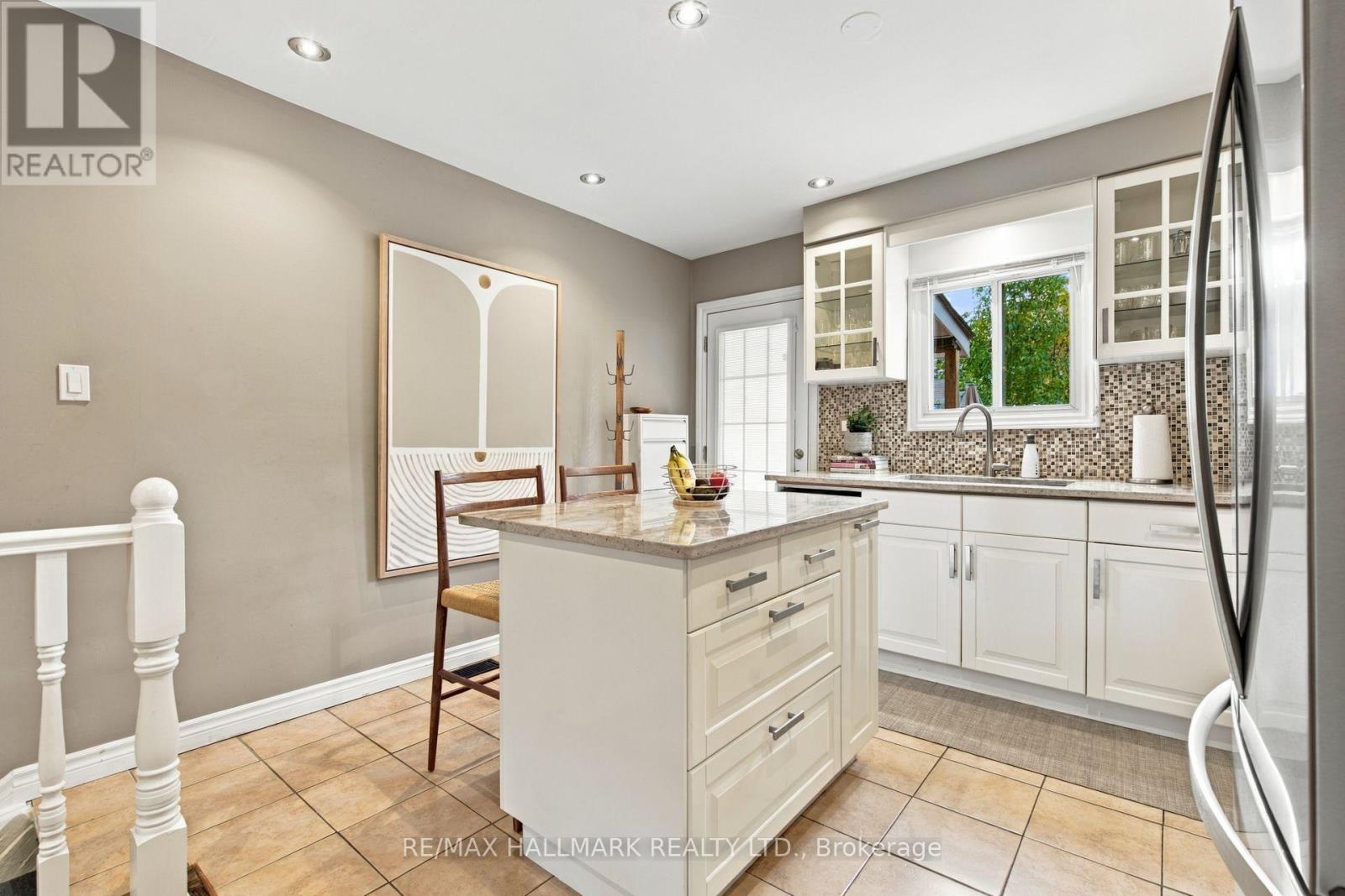 610 Coxwell Avenue, Toronto (greenwood-coxwell), Ontario