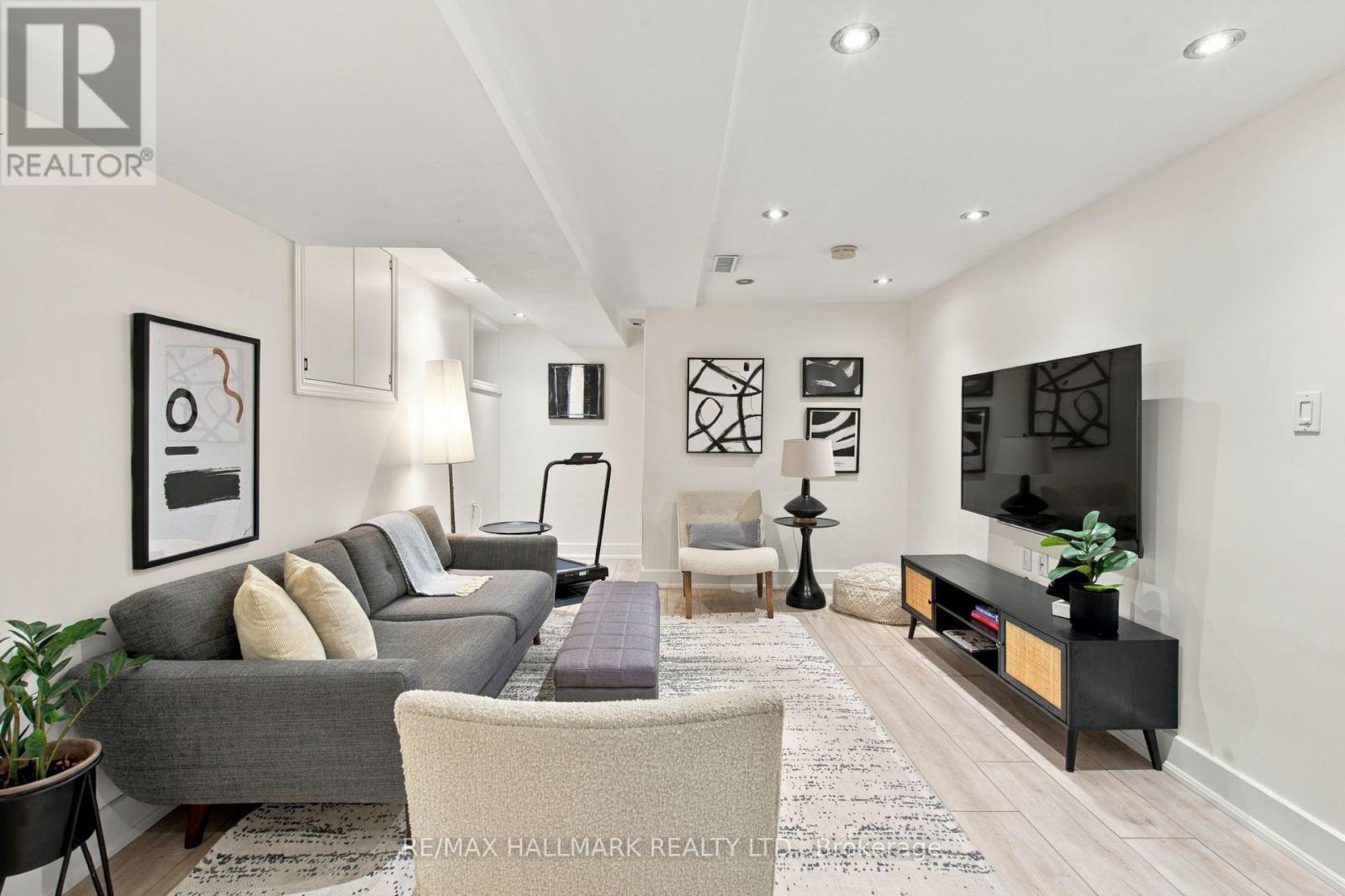 610 Coxwell Avenue, Toronto (greenwood-coxwell), Ontario