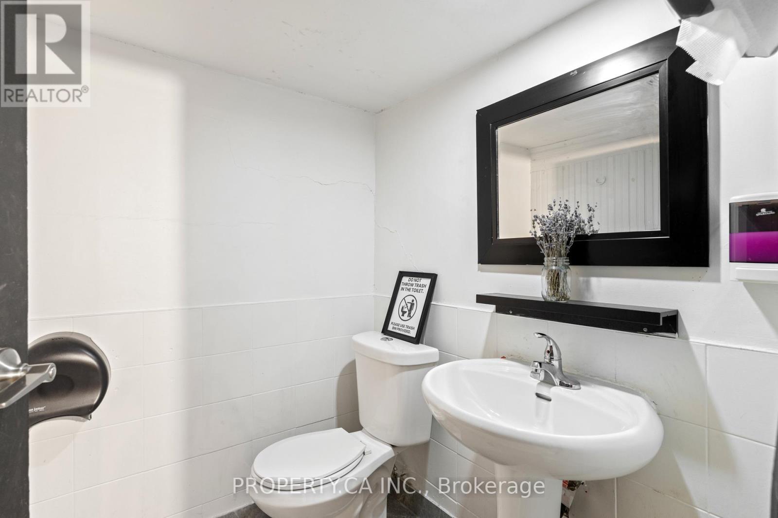 1213 Weston Road, Toronto (mount Dennis), Ontario